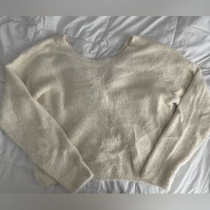 Fuzzy white cropped sweater
